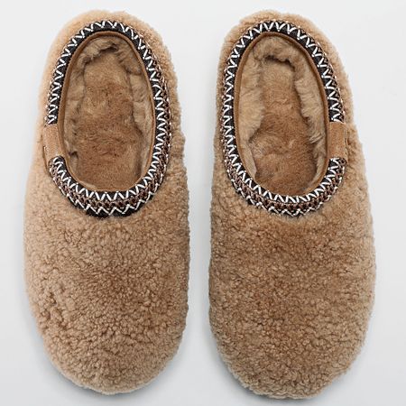 UGG - Tasman Maxi Mules Rizados Mujer 1158356 Castaño