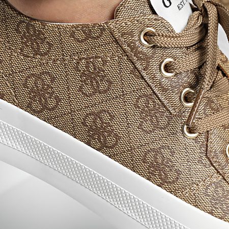 Guess - Zapatillas FMPISLPAC12 Beige