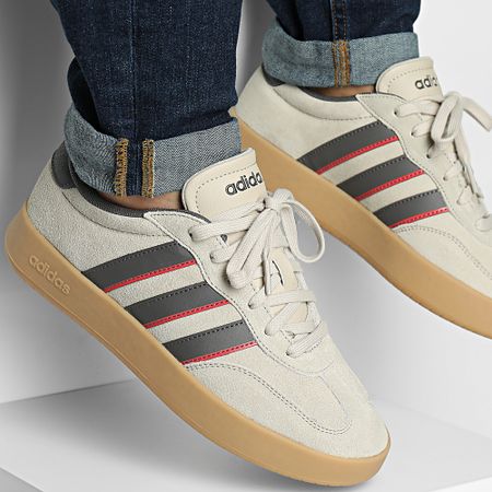 Adidas Performance - Baskets Barreda JP7100 Wonder Beige Carbón Semi Lúcido Rojo
