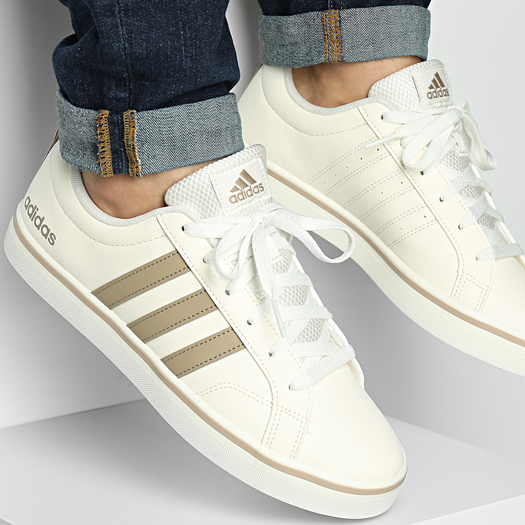 Adidas Performance - VS Pace 2.0 Zapatillas JI1811 Core White Blanch Cargo Clay Marrón