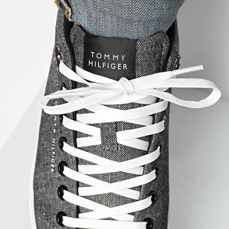 Tommy Hilfiger - Baskets Hi Vulc Low Core Chambray 5389 Negro
