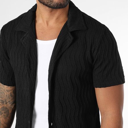 Zayne Paris  - Conjunto de camisa negra de manga corta y pantalón corto de jogging