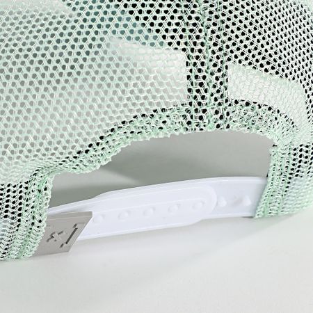 Capslab - Bugs Daffy Trucker Cap Blanco Gris Claro Verde