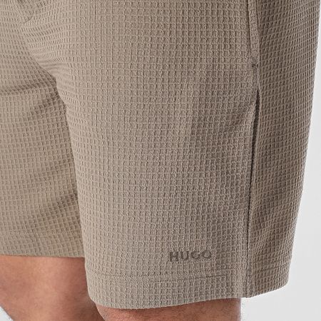 HUGO - Pantalón corto Austin Waffle 50532023 Marrón claro