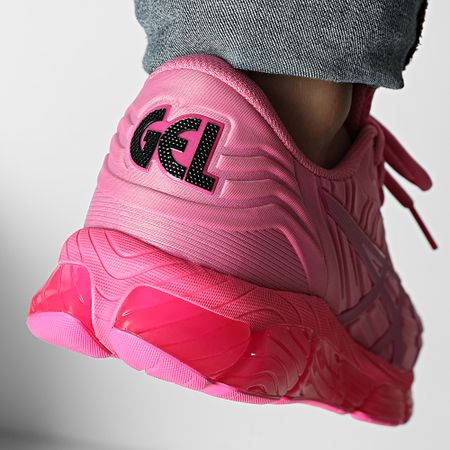 Asics - Baskets Gel Quantum 360 VIII Emboss 1203A593 Dragon Fruit Pink Glo