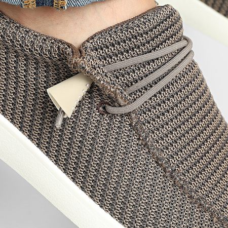 Classic Series - Mocasines 709 Caqui