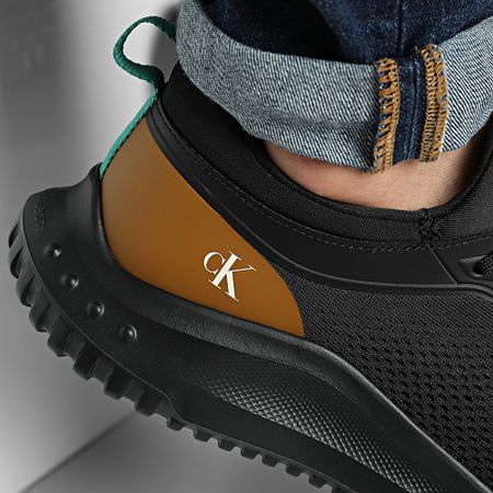 Calvin Klein - Eva Runner Tech Knit 1293 Ck Negro Grano Marrón Wold Verde Zapatillas