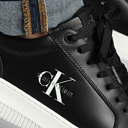 Calvin Klein - Baskets Chunky Cupsole Mono Leather 1317 Negro Blanco Brillante