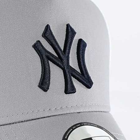 New Era - NY Yankees Trucker Gorra Parche Lateral 60667444 Gris Blanco