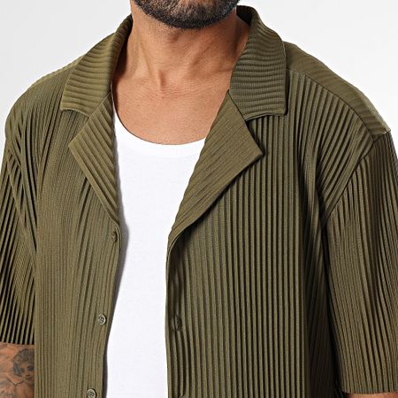 Uniplay - 158 Conjunto de camisa verde caqui de manga corta y pantalón texturizado