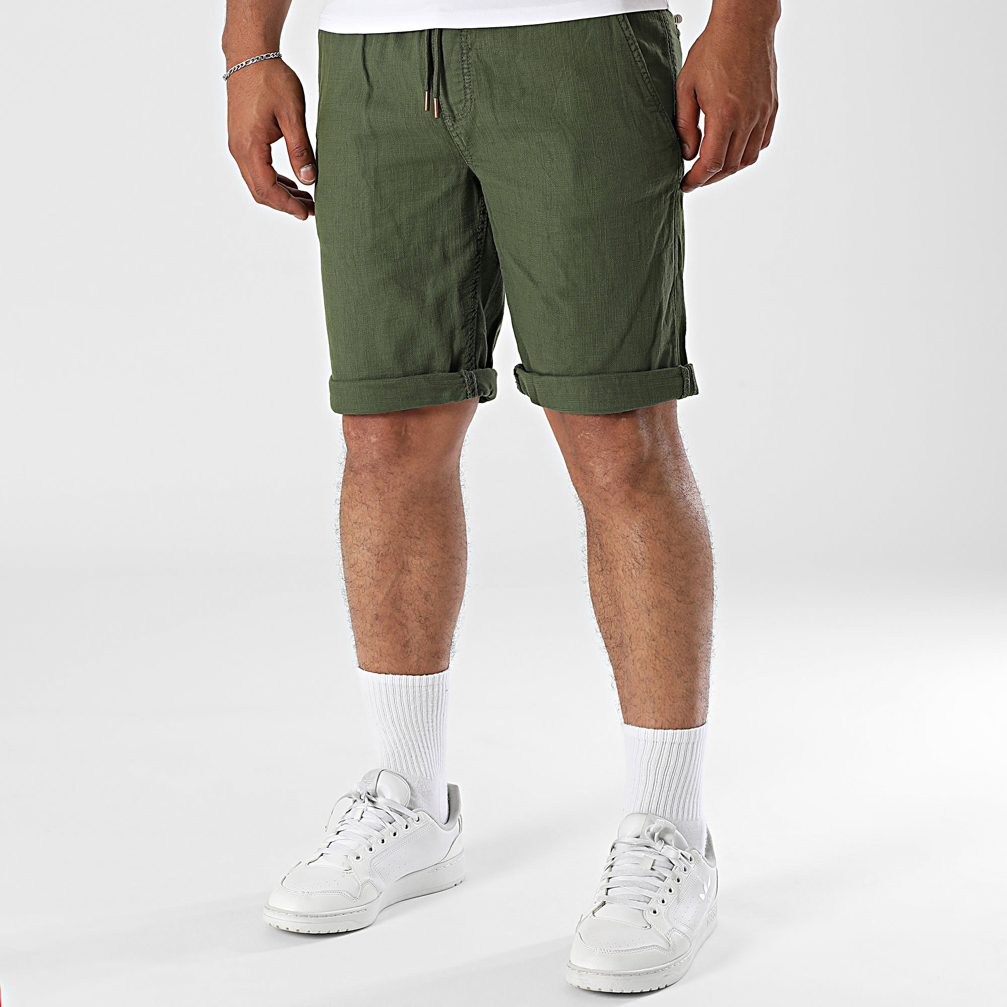 Geographical Norway - Chino Corto 799 Caqui Verde