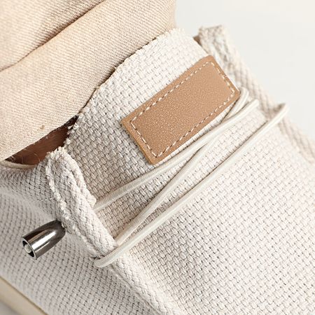 Classic Series - Mocasines 879 Beige