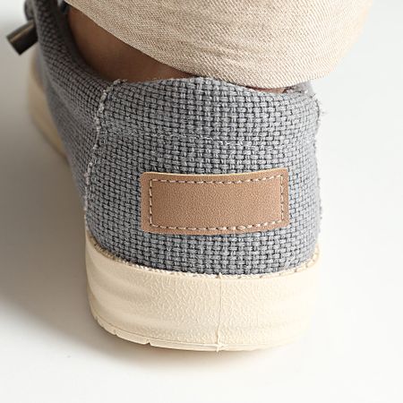 Classic Series - Mocasines 879 Grigio